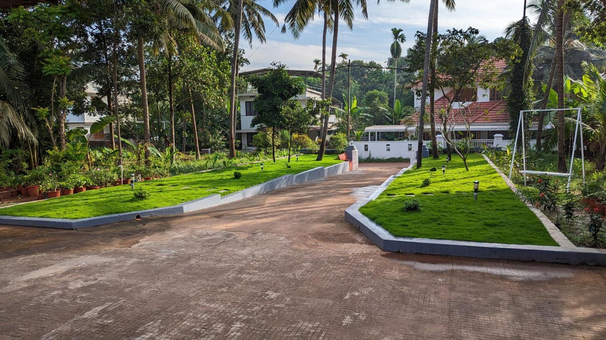 Hill Top Homes Kannur Esterno foto